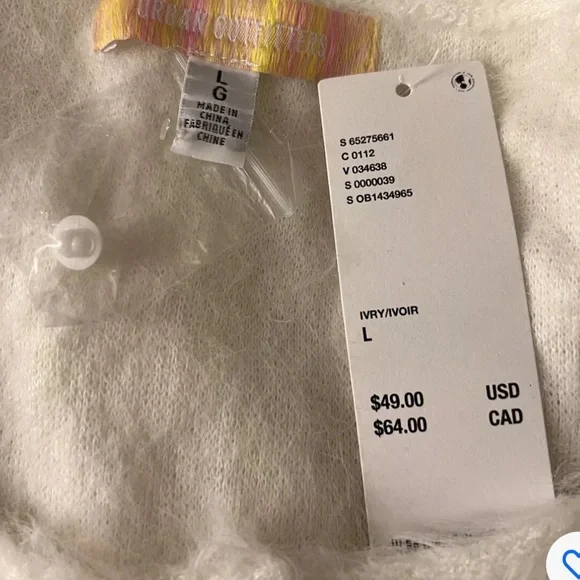 Nwt urban outfitters fuzzy cropped cardigan white L - Picture 8 of 10